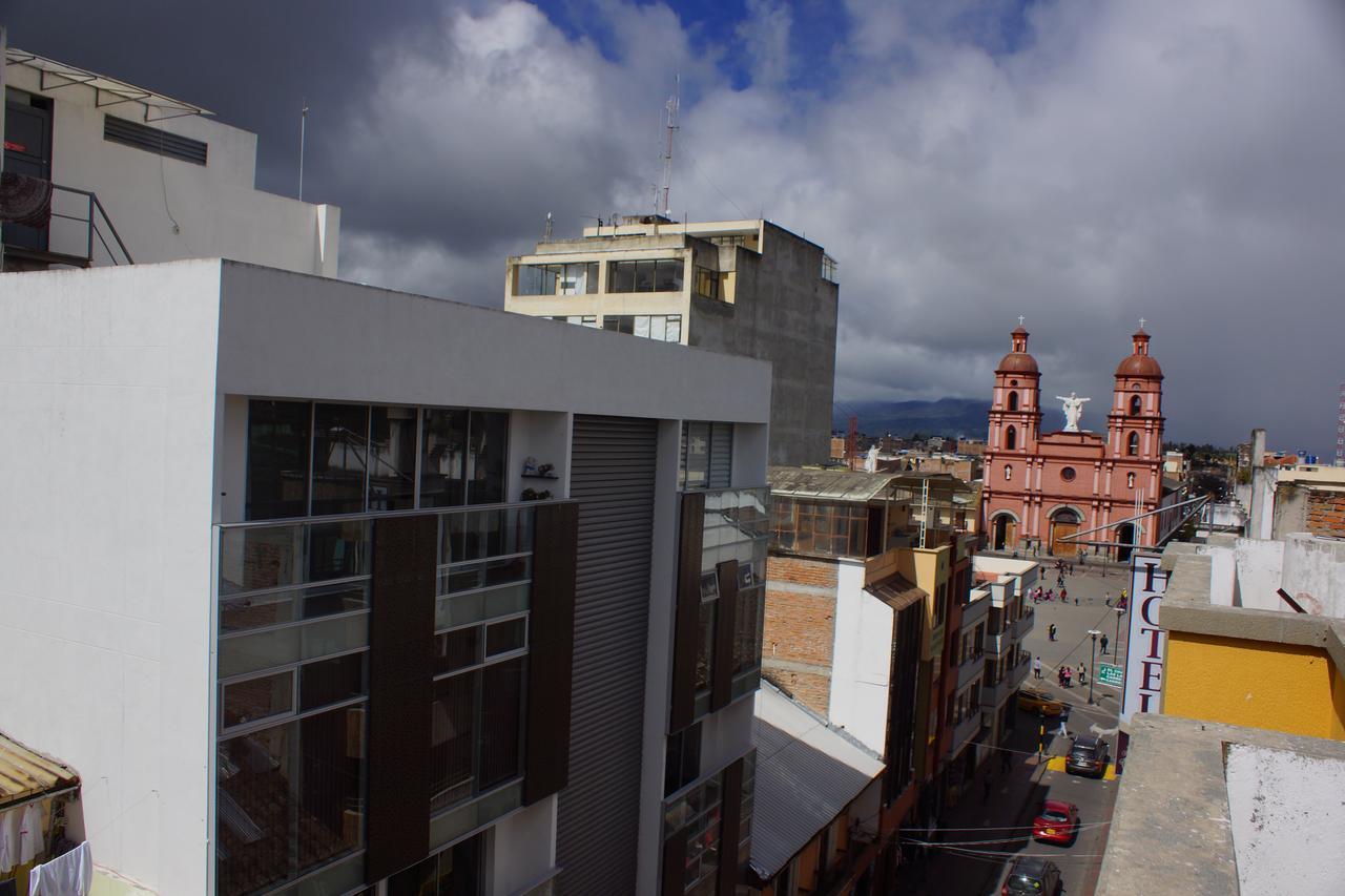 Hotel Dinnar Ipiales Exterior photo